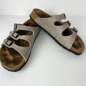 Papillio by Birkenstock Florida Beige Textured Three Strap Wonen’s Slides Sz 9